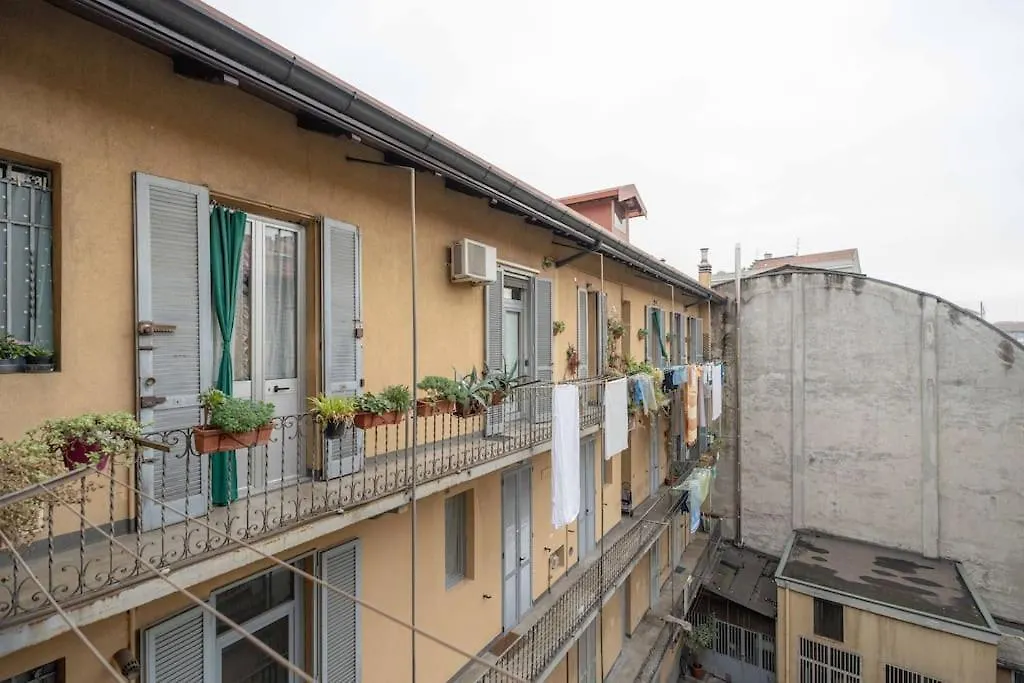 Bilocale Ristrutturato A Nolo Daire Milano