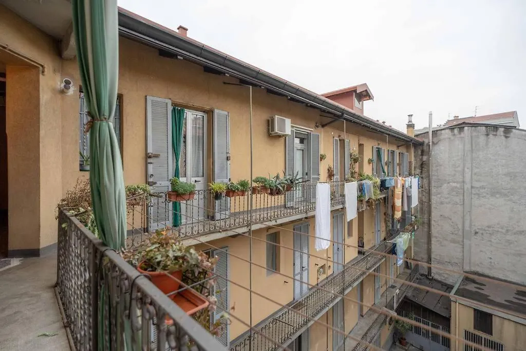 Bilocale Ristrutturato A Nolo Daire Milano